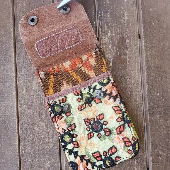 🌎👽 Free People Boho Embroidered Repurposed vtg banjara hippie Wallet card case - Picture 5 of 10